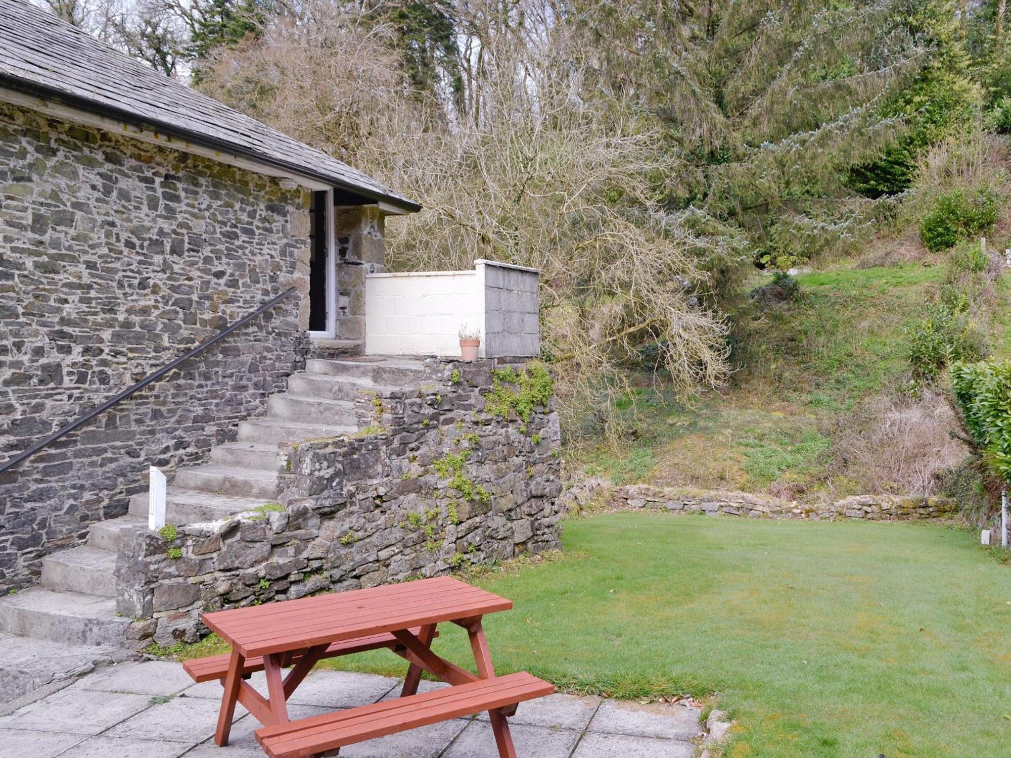 Rosecraddoc Manor - Hayloft Villa Saint Cleer ภายนอก รูปภาพ