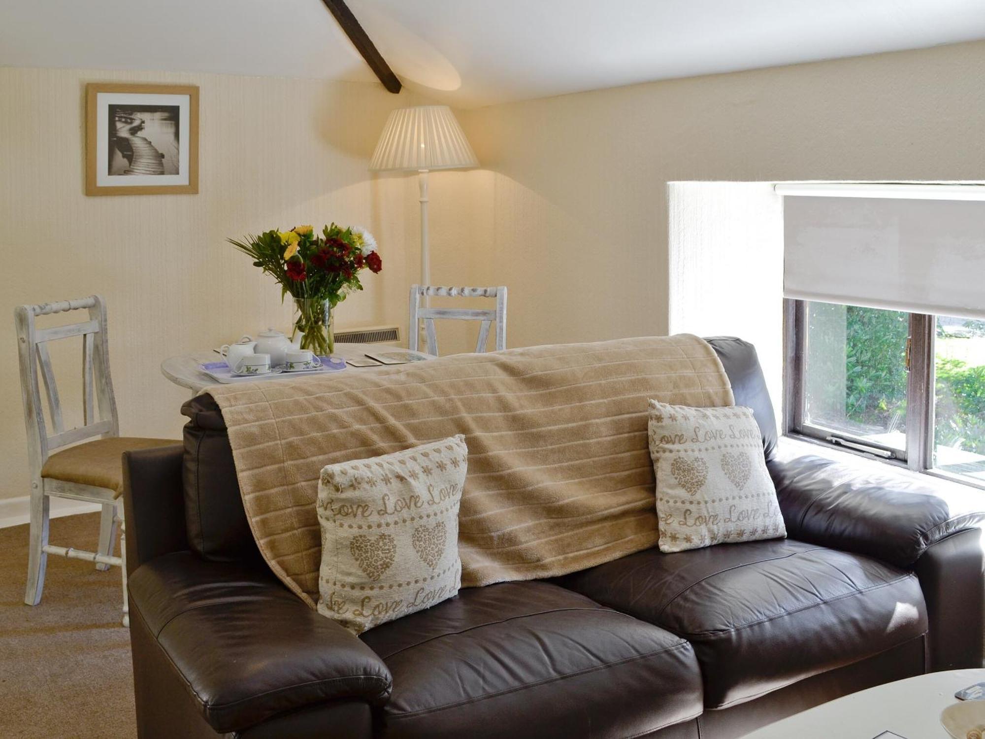 Rosecraddoc Manor - Hayloft Villa Saint Cleer ภายนอก รูปภาพ
